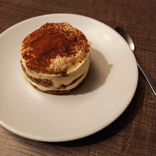 Load image into Gallery viewer, BEERTIRAMISÙ Sponge fingers soaked in Scottish beer with homemade mascarpone cream and cocoa
