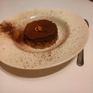 MOUSSE DI CIOCCOLATO E ZUCCA Chocolate and pumpkin mousse with amaretti biscuits